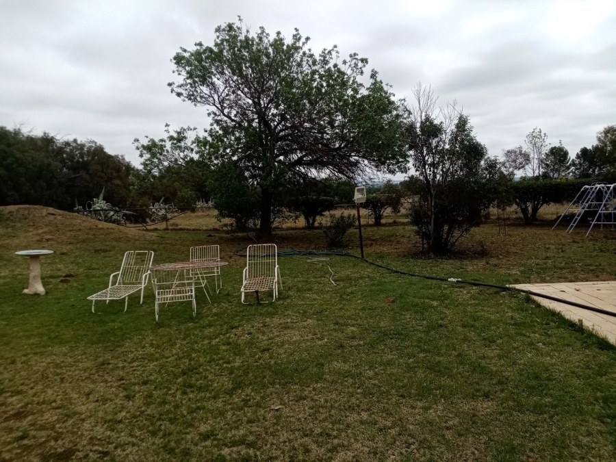 8 Bedroom Property for Sale in Roodewal Free State
